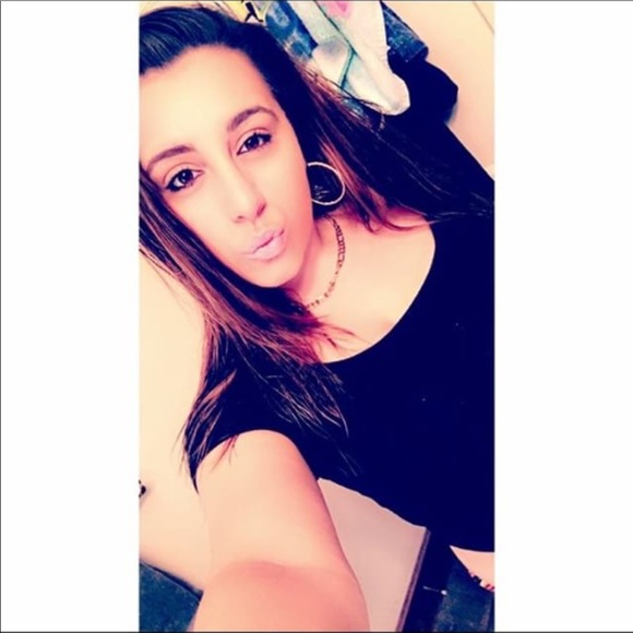 Meet your Posher, Micaelaa - Picture 1 of 1